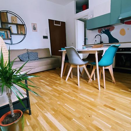 La Casa Di Dore - Appartamento Zona Navigli Милано Екстериор снимка